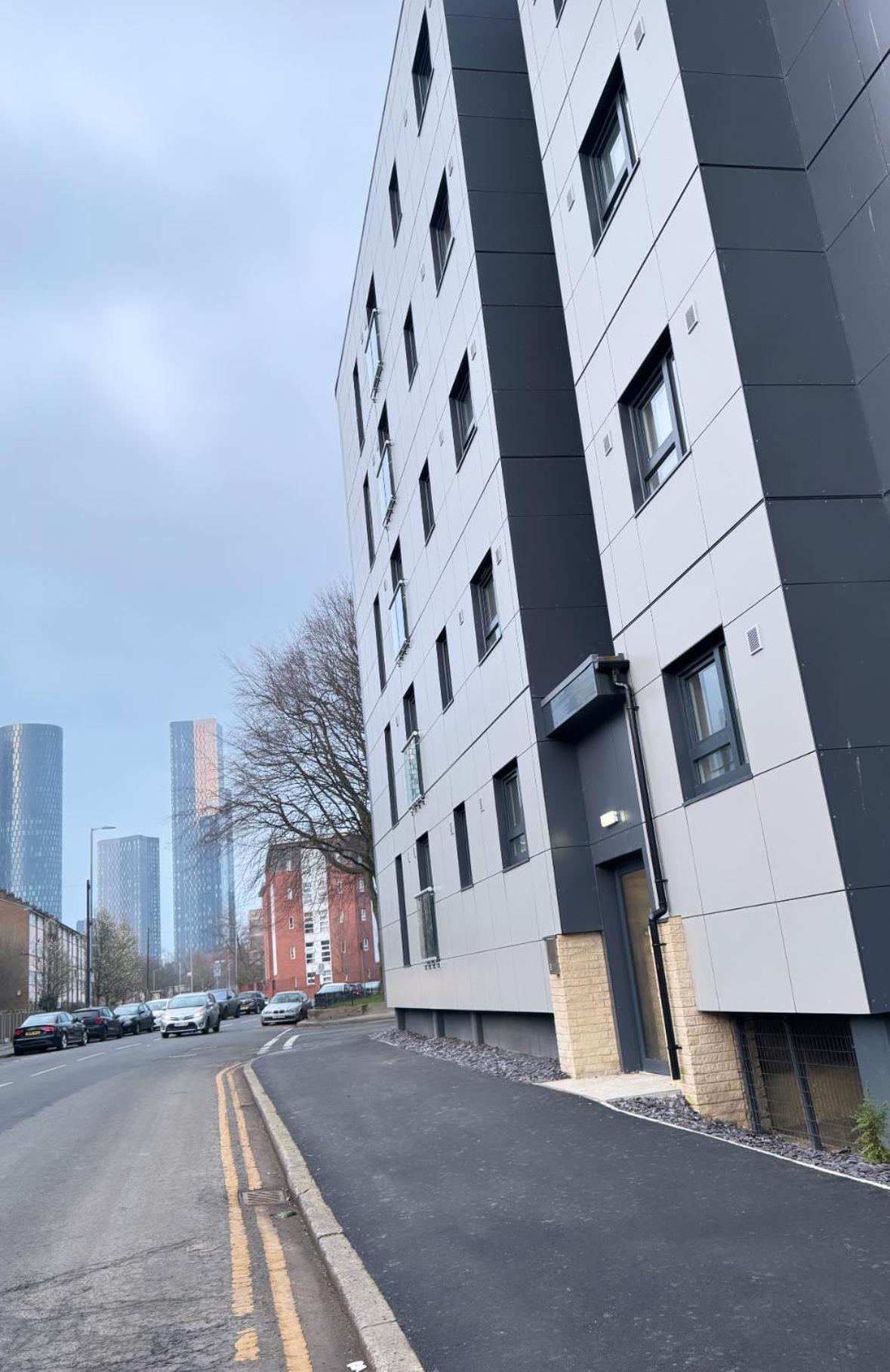 Luxury 2 Bedroom Apartment In Manchester City Centre - Free Parking Dış mekan fotoğraf