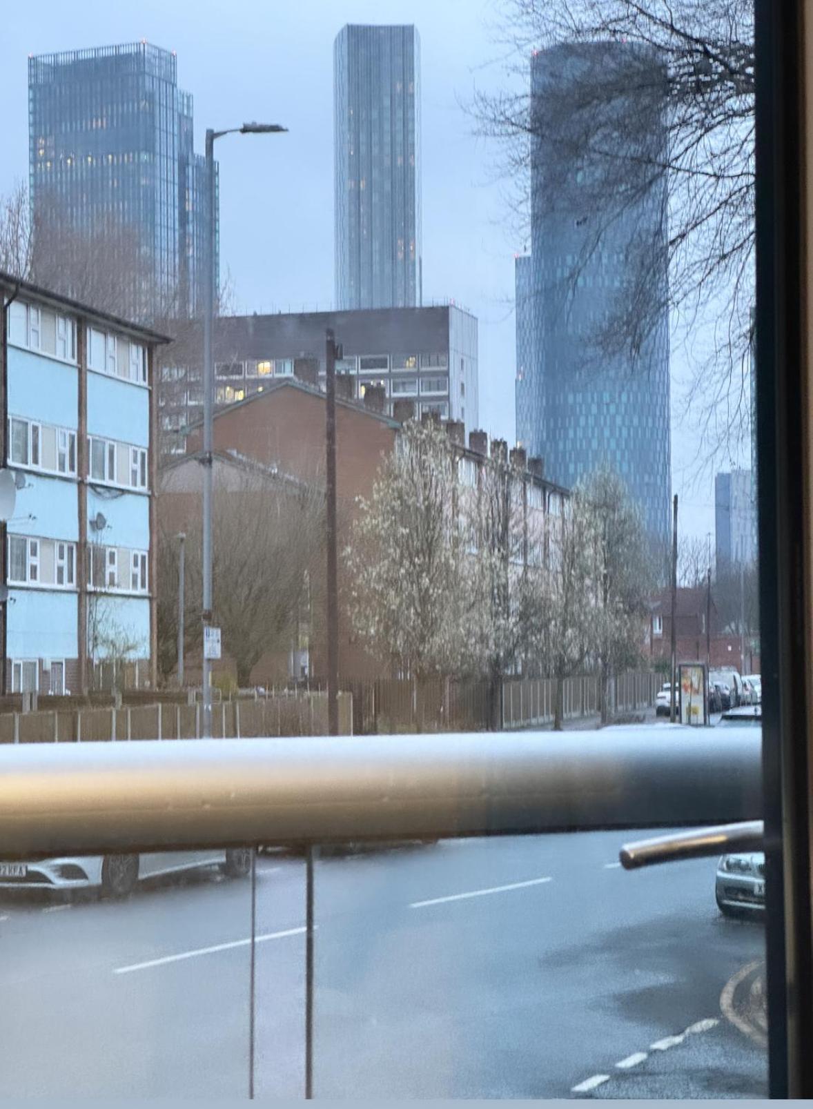 Luxury 2 Bedroom Apartment In Manchester City Centre - Free Parking Dış mekan fotoğraf
